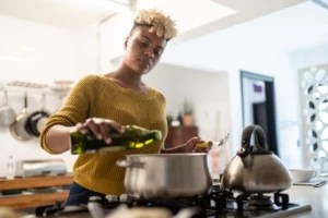 The American Heart Association Just Shared That This Is the Best Type of Cooking Oil for Cardiovascular Health