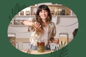 'I’m an Herbalist, and This Delicious Honey Ginger Mocktail Calms Nerves and Boosts Your Mood'