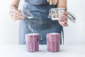 Every Single Ingredient in This Registered Dietitian’s Smoothie Recipe Will Help You Sleep