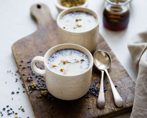 Every Single Ingredient in This Calming Chamomile Lavender Latte Will Help Lull You To Sleep