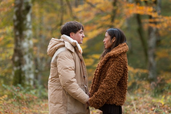 Here Are the Real Differences Between Falling in Love, Being in Love, and Loving Someone