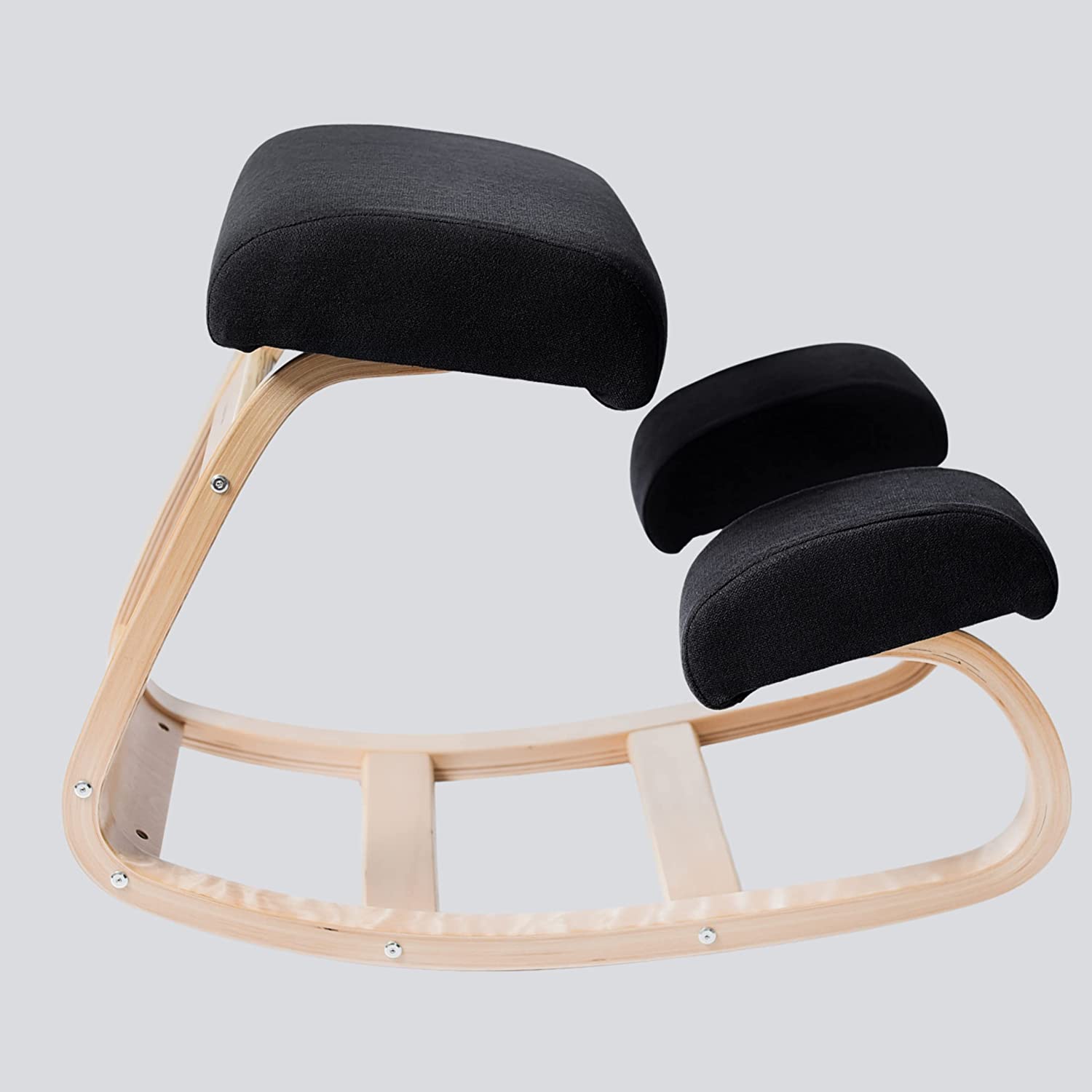 https://www.wellandgood.com/wp-content/uploads/2021/12/sleekform-kneeling-chair.jpg