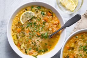 It Only Takes 10 Minutes To Prep This Fiber-Rich Vegan Lemon Rice Soup