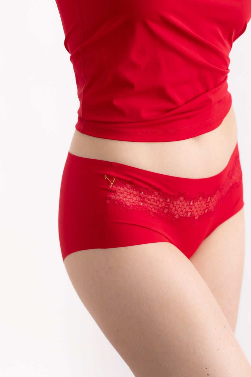 13 Best Seamless Underwear To Avoid VPLs