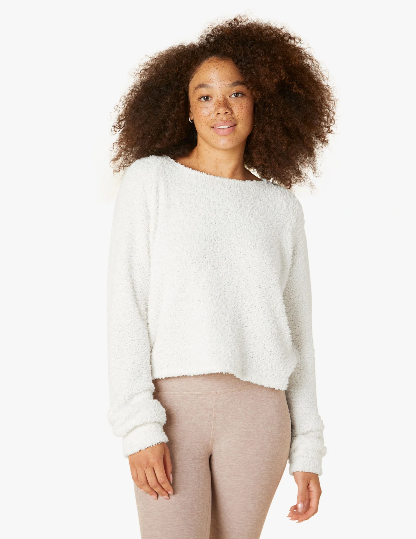 jenseits des Yoga-Pullovers