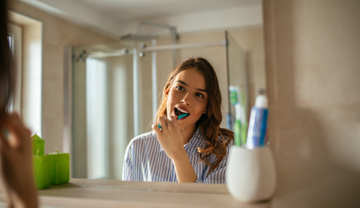 Quip Helps You Brush Teeth the Right Way—A Review Well+Good