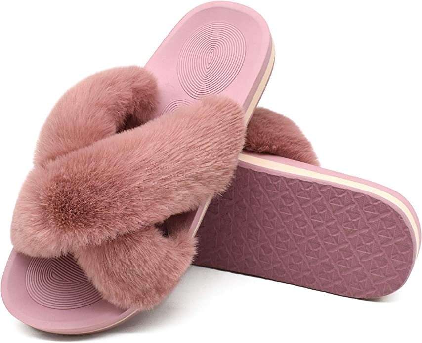 coface fuzzy slide slippers from amazon for a self care valentine's day