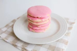 These Easy Vegan Iced Sugar Cookies Taste Like Nostalgia (And They’re Completely Gluten-Free)