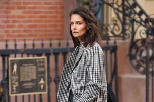 Katie Holmes Just Proved This Sustainable Blazer Is the Spring Wardrobe Staple I Desperately Need