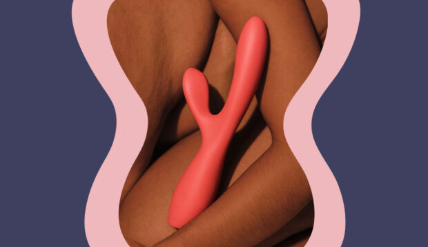 Smile Makers' Dual-Stimulation Vibrator Helps You Orgasm Quickly With Its Squeeze Control Tech