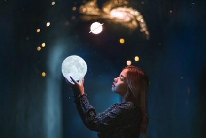 There Are a Whopping 5 Planets in Emotional Pisces This Week—Here’s How That Influence May Impact You