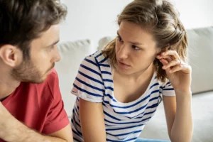 Know Someone Who Always 'Tells It Like It Is'? Here's When Brutal Honesty May Be a Relationship Red Flag