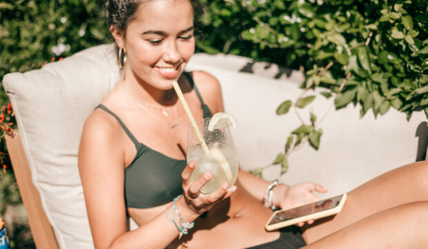 The Inflammation-Fighting ‘Green Lemonade’ a Chef-Turned-Beauty Founder Sips on All Summer Long for the Sake...