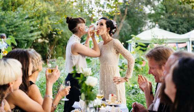 7 Wedding-Planning Tips for Saving Money *and* the Planet