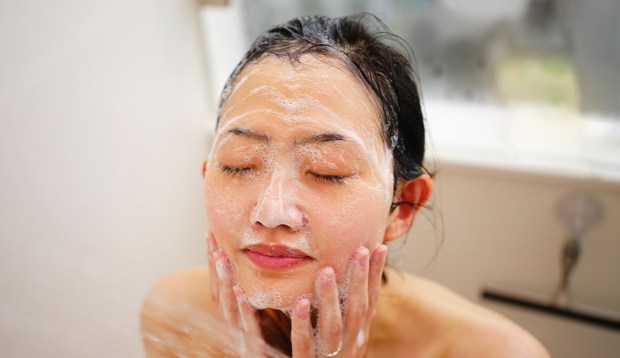 2 Rules a Derm Is Begging You To Follow if You Wash Your Face in...