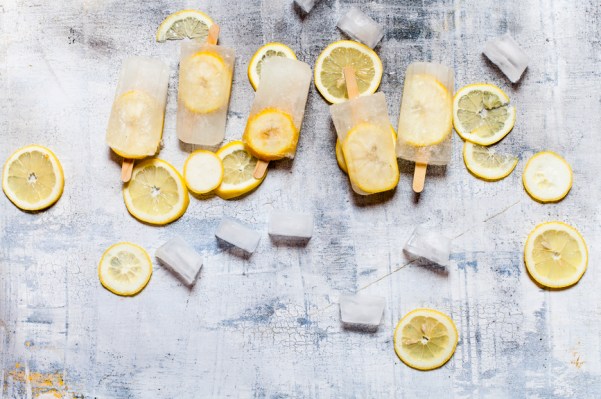These 2-Ingredient Lemon Water-Inspired Ice Pops Will Make Staying Hydrated This Summer Super Chill