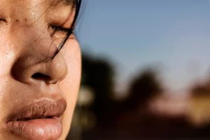 The Common, Irritation-Inducing Mistake Derms Say You're Making With Super-Sweaty Skin
