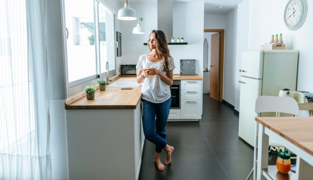 Standing Barefoot in the Kitchen Wreaks Havoc on Your Arches—Which Is Why You Need This...