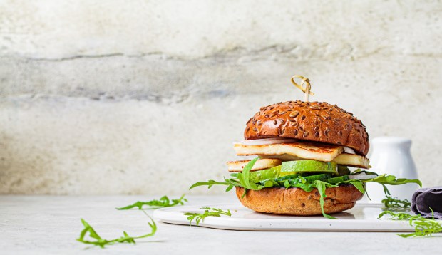 These Grilled Mushroom Halloumi Burgers Pack 29 Grams of Protein and All the Calcium You...