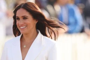 The Toe Ring Sandals Meghan Markle Wore Sold Out Immediately—But Here Are 7 Dupes That Are Actually Better for Your Feet