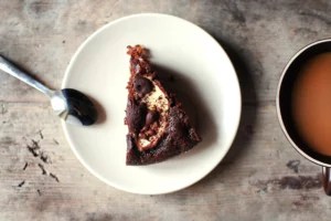 This 4-Ingredient Vegan Chocolate Pie Is So Rich in Bone Health-Boosting Protein and Calcium