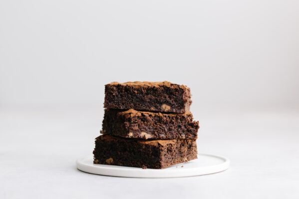 Yes, It’s Possible To Bake Rich, Fudgy Brownies That Are *Also* Packed With Benefits for...