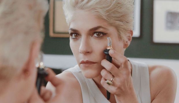 Makeup Has an Accessibility Problem—Selma Blair and Guide Beauty Are Working To Change That