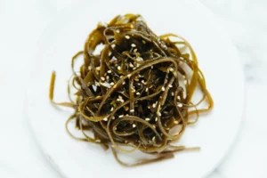 This Delicious Type of Seaweed Is a Dietary Staple in Okinawa, Home to the Planet’s Longest-Living People