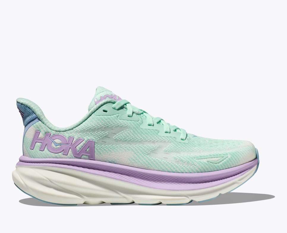 hoka clifton 9, one of the best sneakers with arch support
