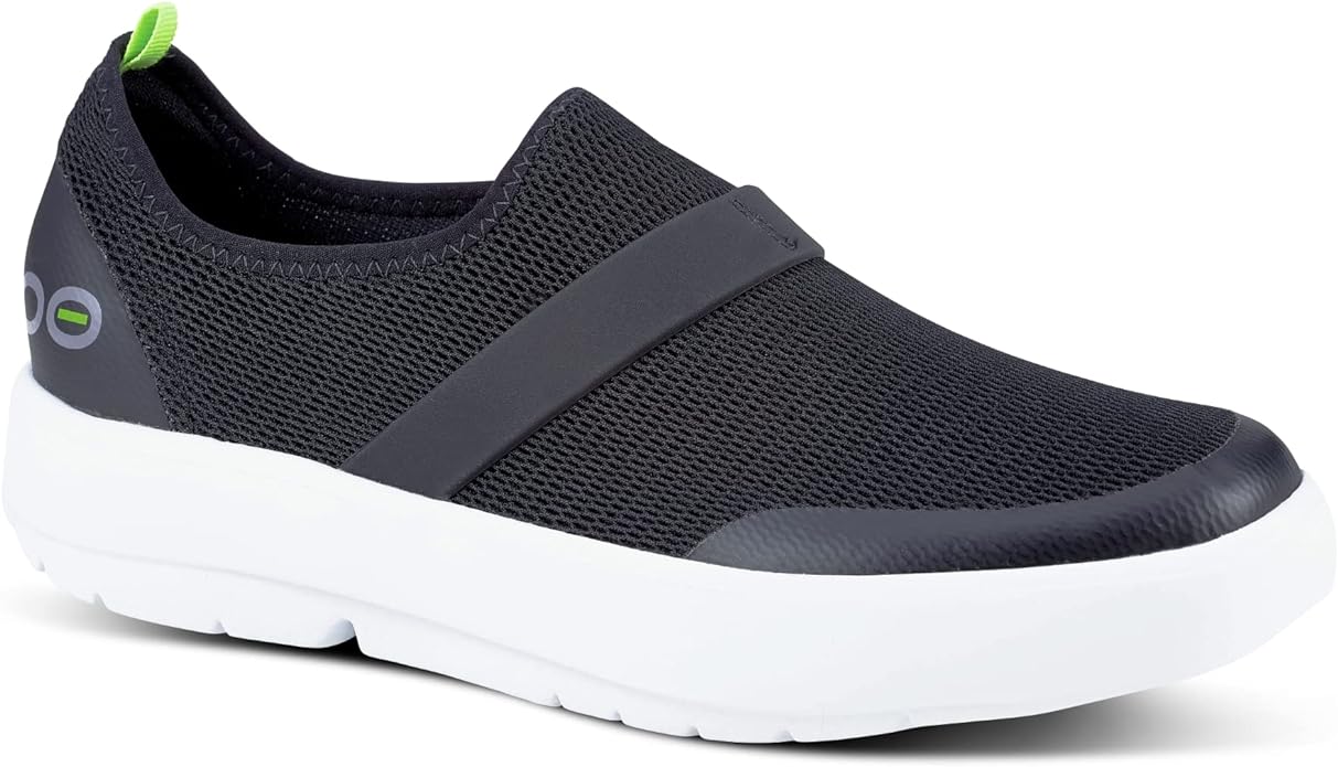 oofos oomg low sneaker, one of the best sneakers with arch support