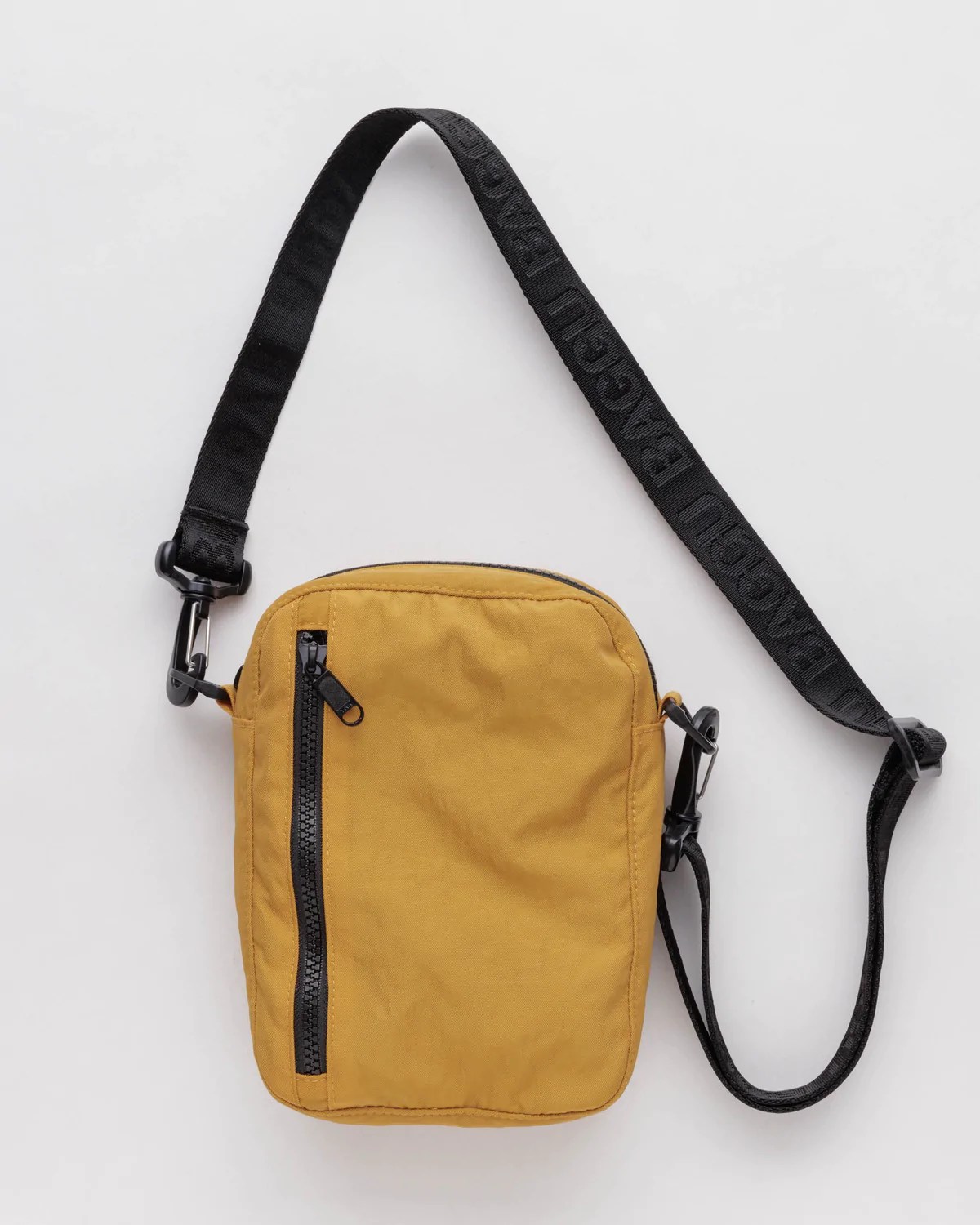 baggu sport crossbody, one of the best gifts for teen boys