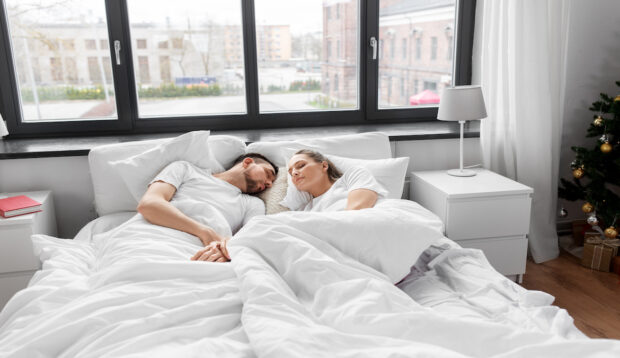 I Tried the Scandinavian Sleep Method—And Now My Partner and I Refuse To Sleep Any...