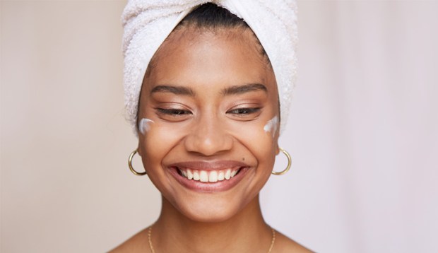 4 Drugstore Moisturizers Dermatologists Say Outperform Their Luxury Counterparts