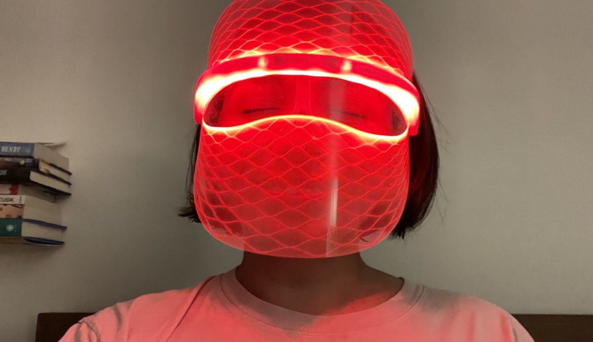 woman wearing skin gym wrinklit led mask