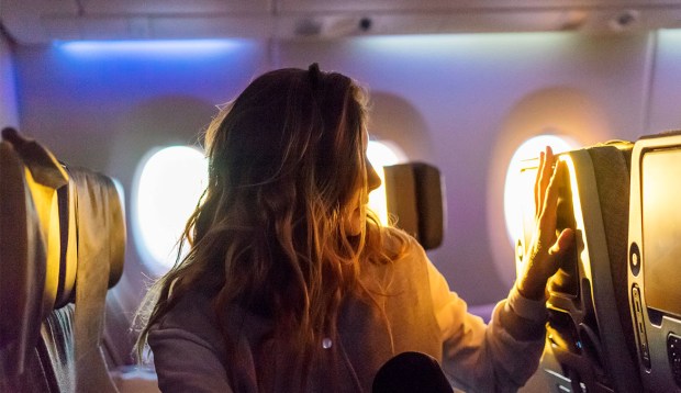 This Is Why Your Hair Feels Greasy After a Long Flight (Even if You Washed...