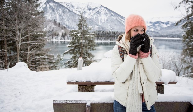 6 Waterproof Gloves That *Actually* Hold Up in Snow and Freezing Temps