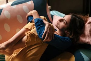 Therapists Reveal What It Really Means When It Feels Like Your Partner Picks Fights for No Reason