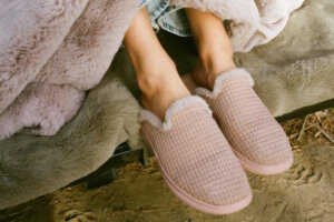 You Can Now Wear the Internet's Favorite 'Marshmallow' Blanket on Your Feet—And We're Buying a Pair in Every Color