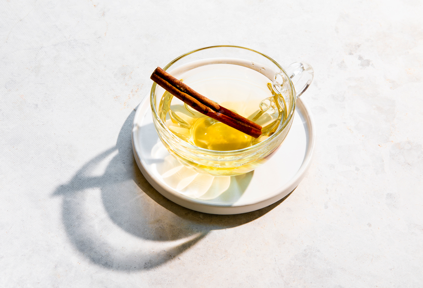 herbal teas help you sleep in a cup
