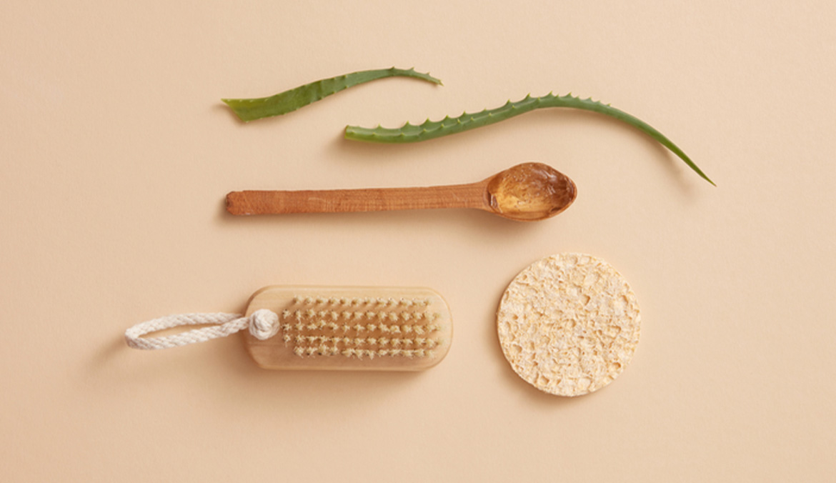 Tekson Metal Skin-Care Spoons Are a Derm’s Go-To