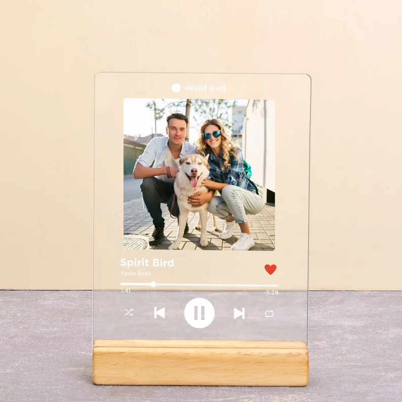 cute valentine's day gift, a personalized music plaque from etsy
