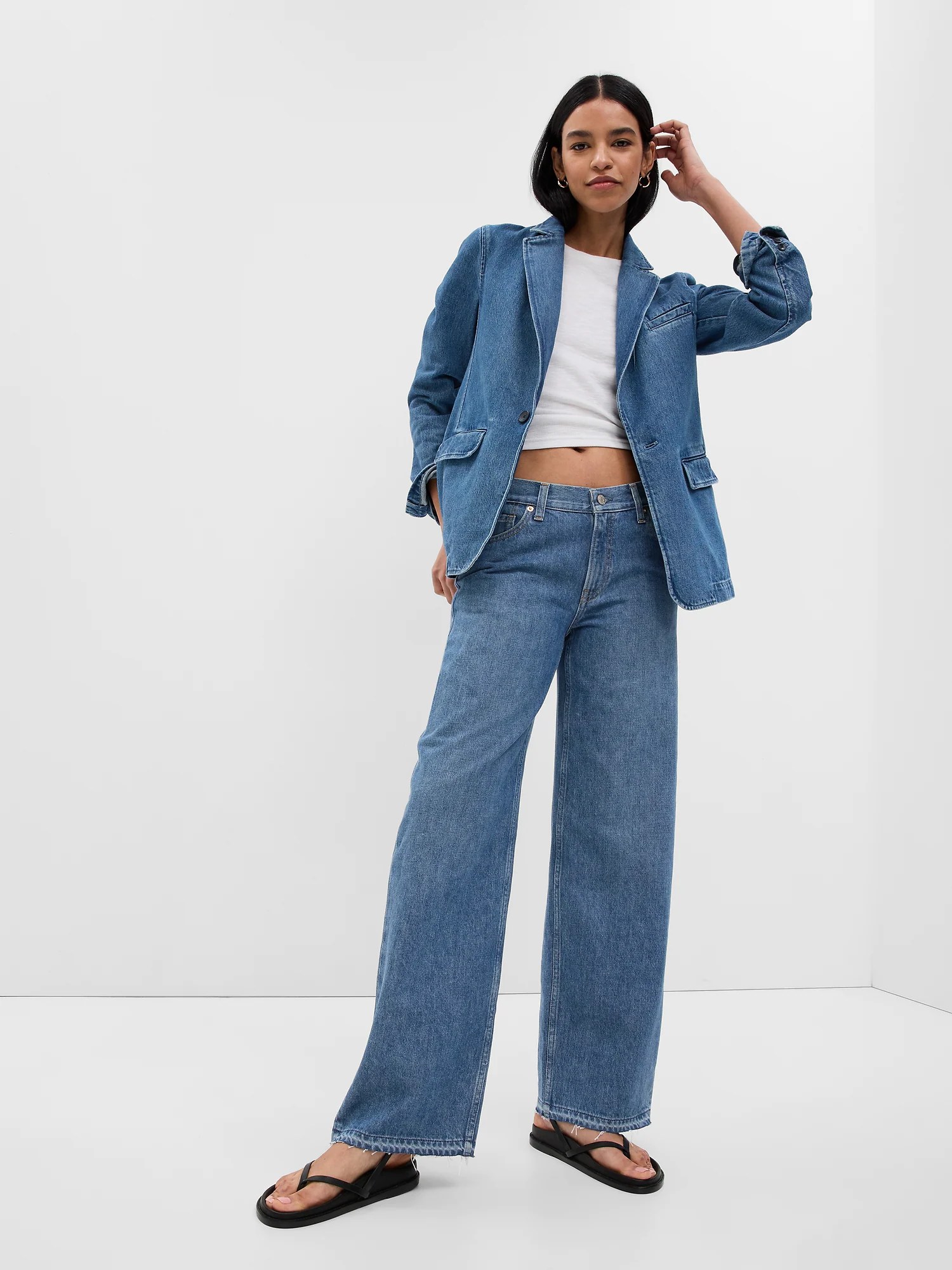model wearing low stride jeans from gap