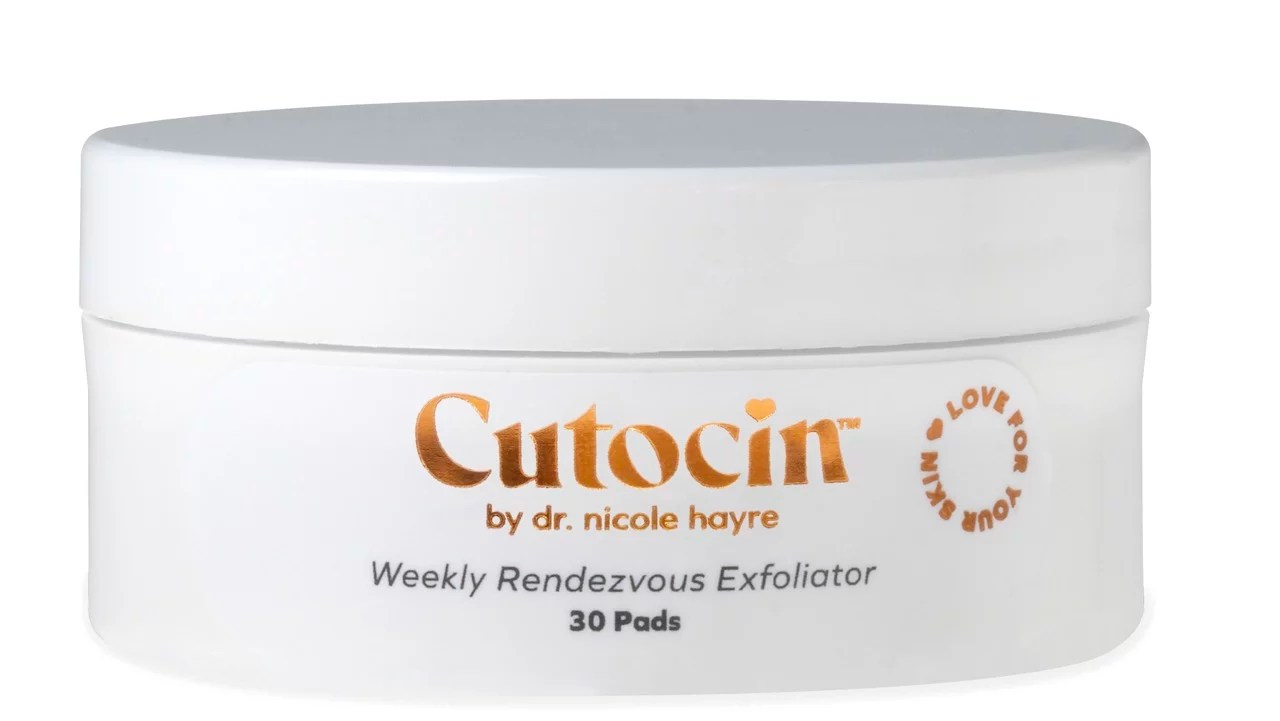 A tub of the Cutocin Weekly Rendezvous Exfoliator.