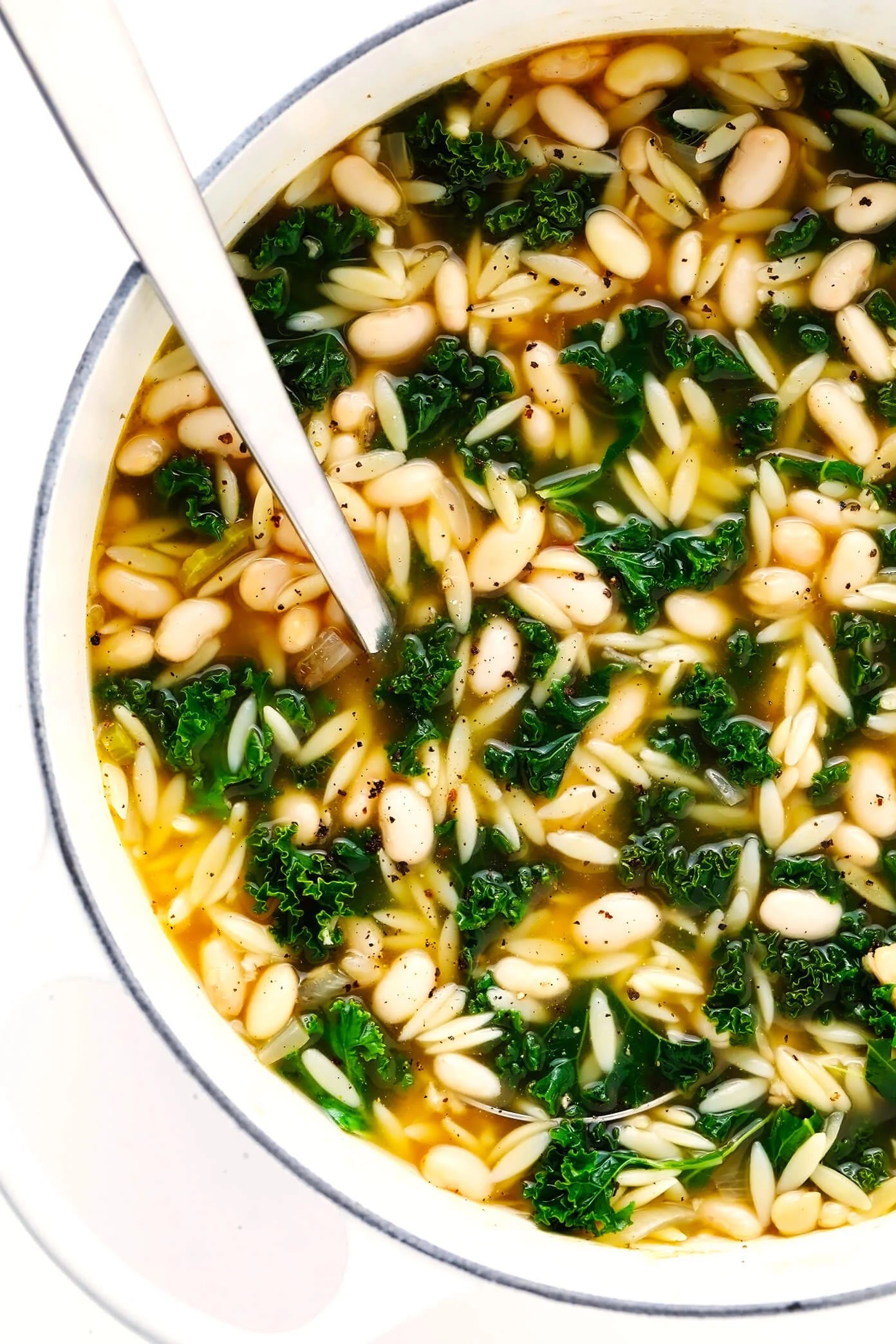 calcium-rich vegan recipes kale and white bean soup