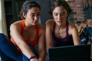 I Thought I Hated Working Out With a Buddy—Then I Made My Sister Go With Me for a Month