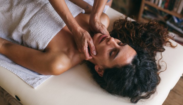 I Tried the Buzzy 'Buccal Massage' That Claims To Relieve Stress and Sculpt Skin