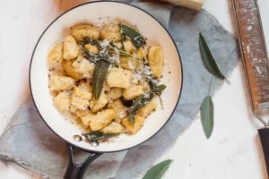 You’re Only 4 Ingredients Away From This High-Protein Parm and Ricotta Gnocchi Recipe