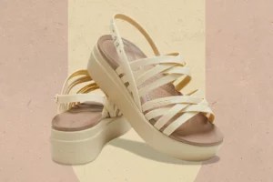 These Strappy Platform Sandals From Crocs—Yes, *Those* Crocs—Are My New Go-To Sandals for Spring