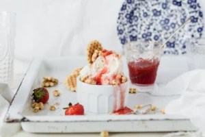 You’re Only 3 Ingredients Away From This Strawberry Cheesecake ‘Nice Cream’ Packed With 20 Grams of Protein Per Serving