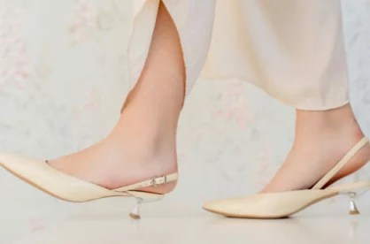 11 Mules With Arch Support that Are Perfect For Fall 2022
